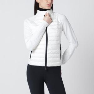 몽클레어 긴팔 티셔츠 9B00001M1183 White