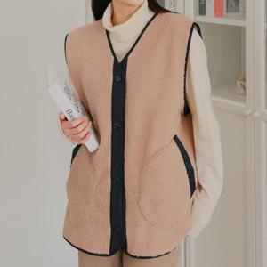 [강물처럼]아이우먼 도톰한양털배색베스트 WBV925M512 빅사이즈