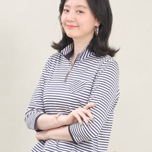 애비뉴투지 엄마옷 리얼 실켓 면 스트라이프 칠부 티셔츠 A05420