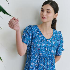 비너스 부드러운 착용감 잔꽃 나염 주름지 여성 실내복 상의 VEV3913F