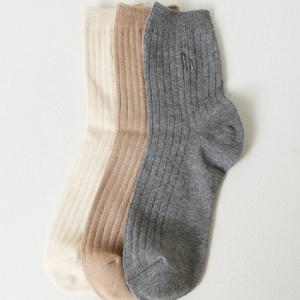 [헤지스] 그레이 단색 면혼방 여성 중목양말3종세트 [HISS5E222G2]
