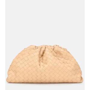 보테가베네타 Pouch 인트레치아토 레더 클러치 P00458570