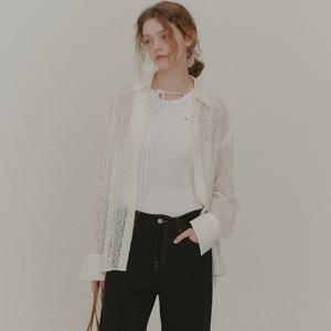 [플랙진]여성 여름 오버사이즈 레이스 패턴 셔츠 (PWTF2LSL62W)