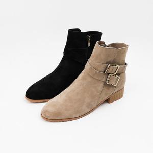 [신난다슈] 여성 앵클부츠 3cm 숏 앵글 부츠 소가죽 스웨이드 버클 발편한 통굽 BS25107