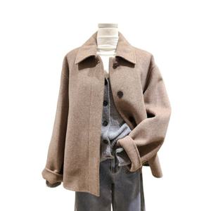 [비지트인뉴욕]클래식 칼라 숏코트 VBAHC70