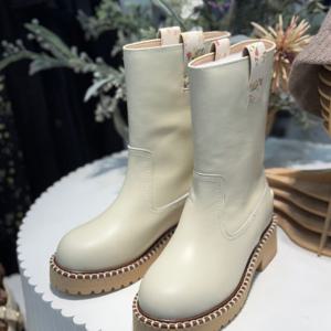 [써스데이아일랜드]플로럴 윙 앵클부츠 t248mse232