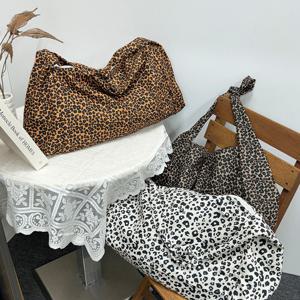 [아도라하우스]어반백 여성크로스백 호피 빅 크로스백URB_W606