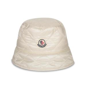 25FW Moncler Quilted 버켓 모자 in technical fabric  Cream color with front Moncler 로고  3B00027788RA20N TP563754042