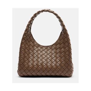 보테가베네타 Campana 스몰 레더 숄더 백 P01117828