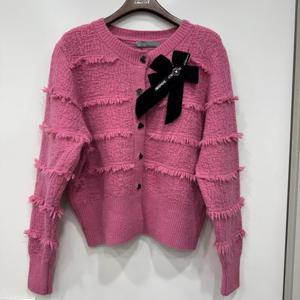 [르니앤맥코이]리본브로치 하트단추 가디건MN02CD071_YS