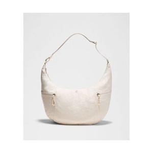 룰루레몬 LULULEMON 라지 슬라우치 슬링백 13L LTIV SLVR LU9CADS-069459 362133