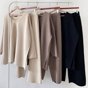 [강물처럼]빅사이즈루즈세트 T782L502 스카이와이드니트투피스 A