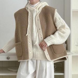 [강물처럼]아이우먼 레트로뽀글이노카라조끼 BNT456M412 빅사이