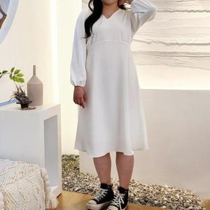 [강물처럼]아이우먼 심플브이파티롱원피스 DLK767M502 빅사이즈