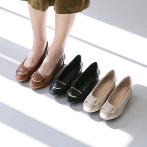 [슈리오] 여성 소가죽 금장 리본 발편한 로퍼 4cm