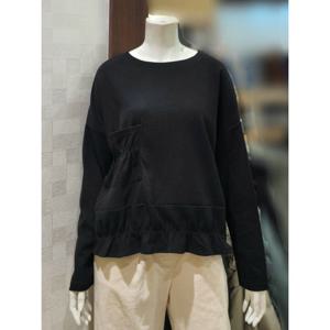 [벨라디터치] V3C4TS23 프릴단 루즈핏 티블라우스