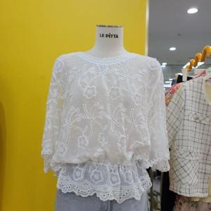 르피타 DP01 펀칭블라우스 L252UBL709