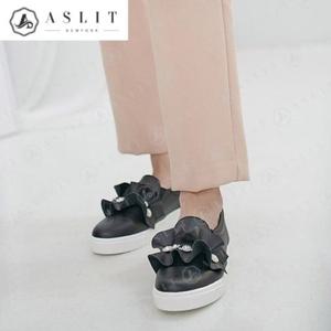 [애슬릿] 여성 진주 큐빅 프릴 슬립온 운동화 3cm