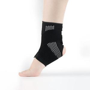 [짝꿍닷컴] 생활 도트 실리콘 에어 그립 발목 보호대 FFP041