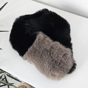 [한정수량] [모리스커밍홈] 투톤 퍼 자석버튼 머플러_M2412AC061D