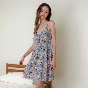 비너스 감각적인 스타일 스트레치 쉬폰 튤레이스 여성 풀슬립 VFS1710