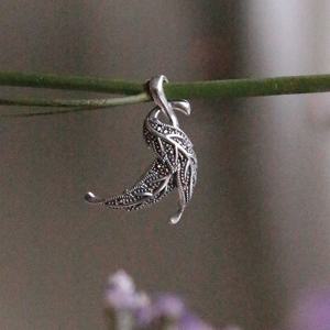 바이데이지 마카사이트 나뭇잎 실버 브로치 Bb0471