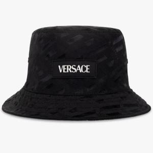 VERSACE 베르사체 Logo Jaquard Bucket Hat (1007031 1A05933 1B000) 로고 자카드 버킷햇)