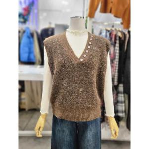 밸리걸 세이브존01 버튼 포인트 스팽글 브이넥 니트 조끼 613620-1