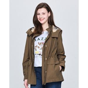 (+더블쿠폰 10%) 헤지스 여성 25SS 스테디셀러카키 탈착 후드 야상 하프 점퍼 WSJU5BC21K3