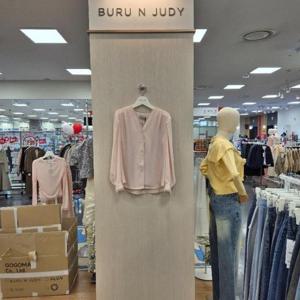 부루앤쥬디 HC42 시스루브이블라우스 BBSDBL006P