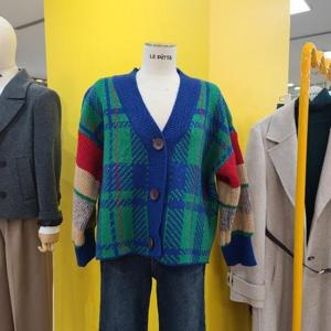 르피타 DP01 브이체크 니트가디건 L251UKT103