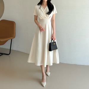 [한정수량] [모리스커밍홈] 쟈가드 겹브이넥 반팔 원피스_M2505OP037B