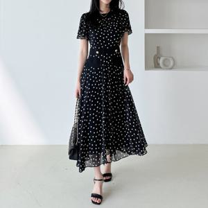 [한정수량] [모리스커밍홈] [55-77]도트 플레어 롱 원피스_M2506OP056B
