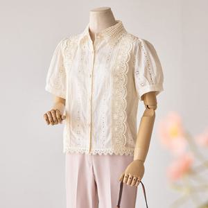 [한정수량] [커스텀에이블] 레이스 카라 스칼럽 반팔 블라우스_T2506BL058B