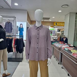 [피에이티]간절기) 잔체크 풀오픈 블라우스 1L62502-US