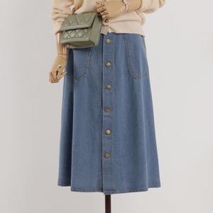 [한정수량] [커스텀에이블] 버튼 포켓 데님 밴딩스커트_T2509SK054C