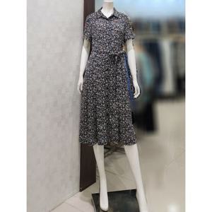 [벨라디터치]MARIOV3F2OP24 카라넥 잔꽃무늬 플레어 원피스