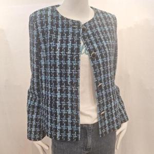 올리비아하슬러 HC04 메탈 버튼으로 포인트를 준 트위드 재킷 OHESJK205