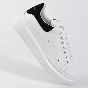 알렉산더맥퀸 오버솔 여성 스니커즈 화이트+블랙 553770 WHGP7 9061
