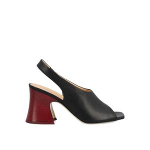 끌로에 스퀘어 토 샌들 CHC25A11GLT