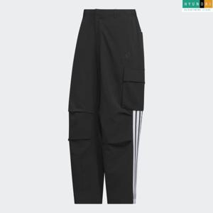 아디다스 현대백화점 [MAN] 루즈 핏 라이트 우븐 카고 포켓 스트레이트 레그 팬츠 KQ6923 인기바지 [현대백화점 쇼핑백 증정]