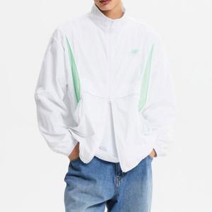 뉴발란스바람막이 OQK NBNAE22413-10 UNI 러너스 경량 바람막이