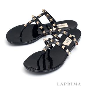 [발렌티노] 로만 스터드 플랫 슬라이드 샌들 XW2S0BU9-ZWM-0NO