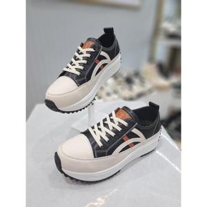 리바디 세이브존08 리바디천연소가죽배색키높이스니커즈 2023RD2965H