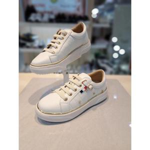 리바디 세이브존08 천연소가죽별스터드스트링스니커즈 2023RD0055H