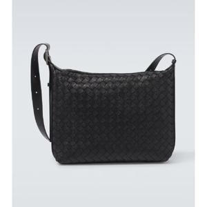 보테가베네타 Traveller 스몰 인트레치오 레더 숄더 백 P00998826