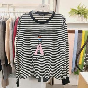 오프리미츠 H 카피소녀티셔츠 B26TS2207