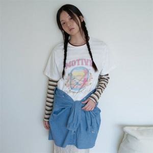 써스데이아일랜드 원포인트 아트워크 티셔츠 (T256MTS135W) 352834