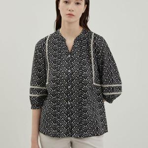 올리비아로렌 HC14 핀턱 프린트 블라우스 VVCNL4M4151