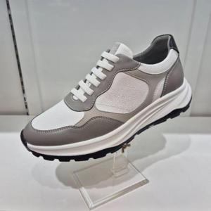 엘칸토 HC11 소가죽 남성 스니커즈 M8Y8U61V310